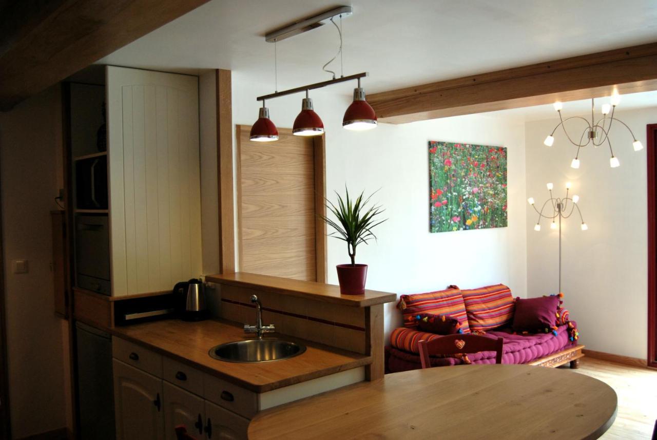 Le Clos Des Tilleuls D Day Home, Chambres D'Hotes, Suite Avec Sauna Privatif, Suite Avec Balneotherapie Privative, En Supplement Option Spa Bain A Remous La Vendelée Екстериор снимка