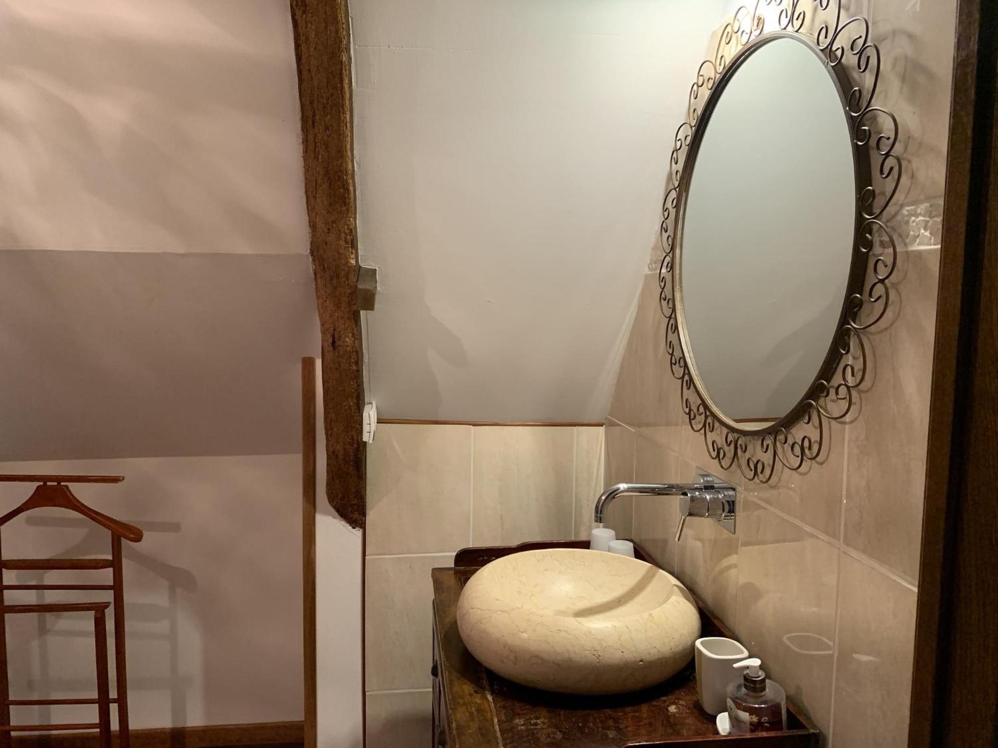 Le Clos Des Tilleuls D Day Home, Chambres D'Hotes, Suite Avec Sauna Privatif, Suite Avec Balneotherapie Privative, En Supplement Option Spa Bain A Remous La Vendelée Екстериор снимка
