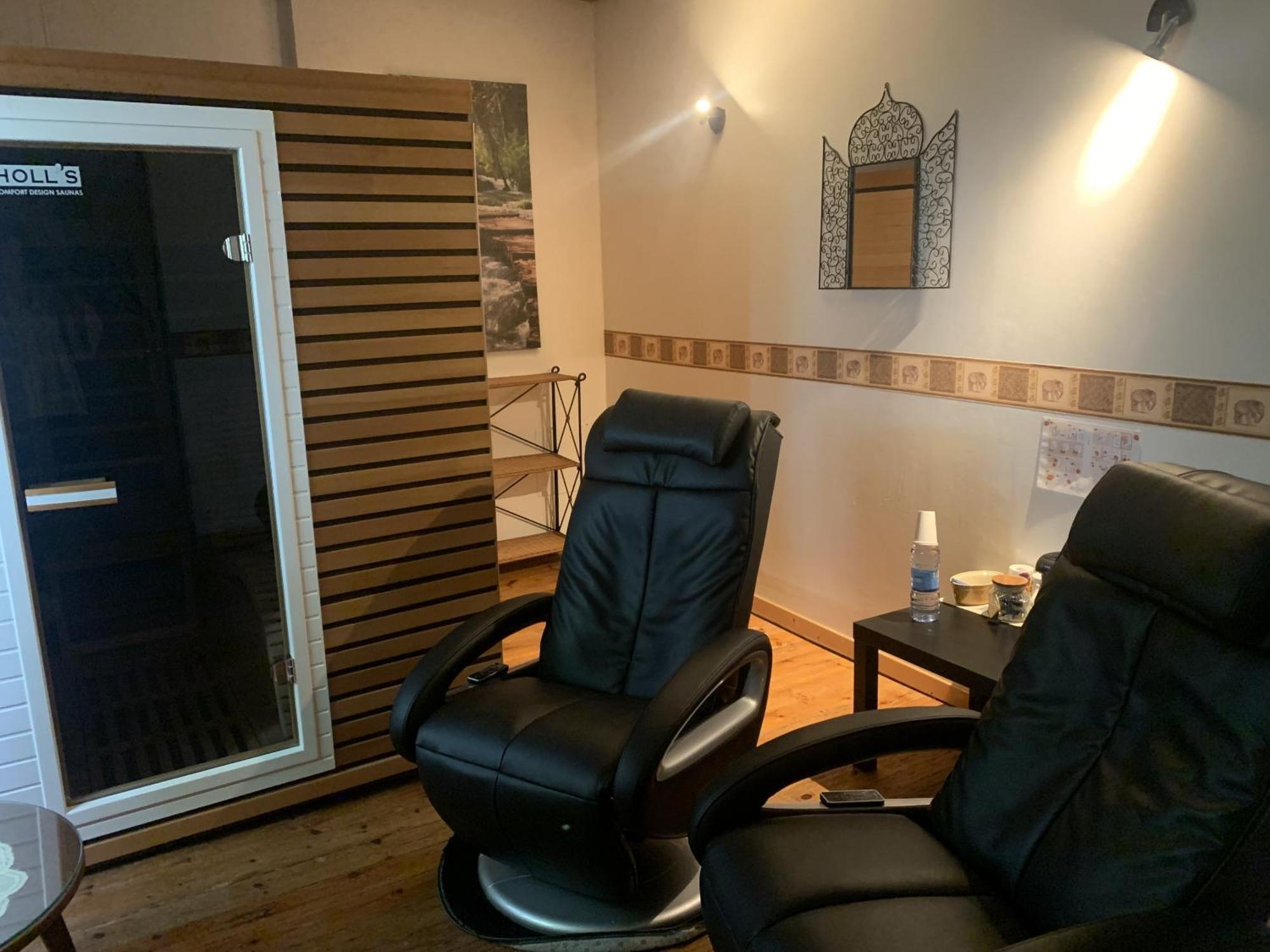 Le Clos Des Tilleuls D Day Home, Chambres D'Hotes, Suite Avec Sauna Privatif, Suite Avec Balneotherapie Privative, En Supplement Option Spa Bain A Remous La Vendelée Стая снимка
