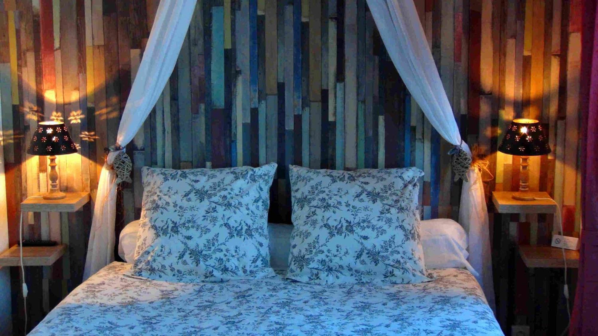 Le Clos Des Tilleuls D Day Home, Chambres D'Hotes, Suite Avec Sauna Privatif, Suite Avec Balneotherapie Privative, En Supplement Option Spa Bain A Remous La Vendelée Екстериор снимка